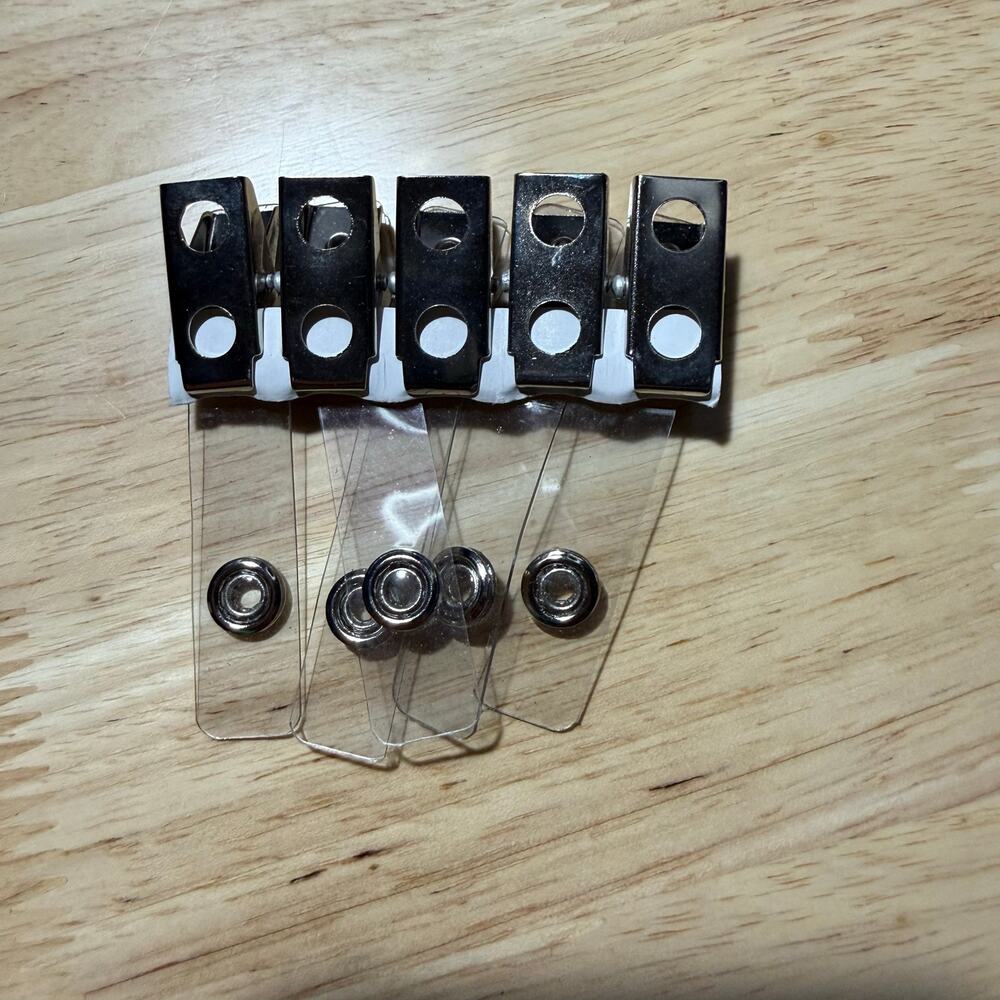 66 Plastic ID Card Name Tag Holder Badge Hook Clips--NEW--SOLID CLIP--GOOD DEAL